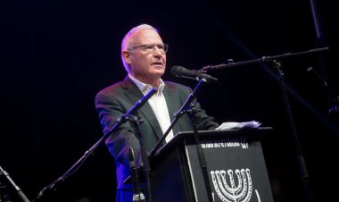 'Netanyahu, geleceğimizi Gazze'nin kumlarına gömüyor'