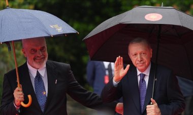 Avrupa Siyasi Topluluğu 6. Zirvesi Tiran'da başladı