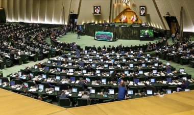 İran Meclisi, Rusya ile kapsamlı stratejik ortaklık anlaşmasını onayladı