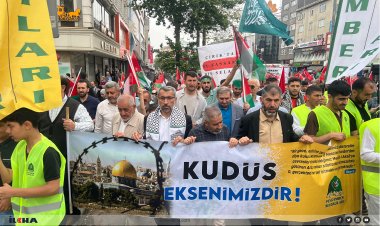 Sultanbeyli'de "Gazze ölüyor, ayağa kalk" yürüyüşü