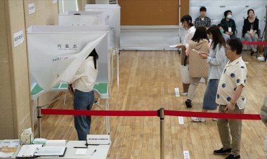 Güney Kore, eski devlet başkanının azliyle tırmanan iktidar krizinin eşiğinde yarın erken seçimde