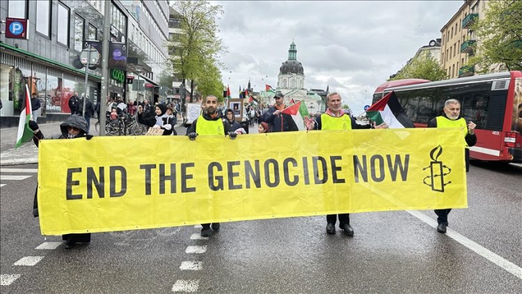 Stockholm’de binler haykırıyor: "Siyonist rejimin Filistin'deki soykırımını durdurun"