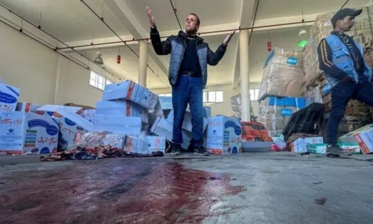 Katil İsrail, Refah'ta yardım dağıtım merkezine saldırdı