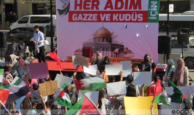 Adanalı anneler ve çocuklardan Gazze’ye destek yürüyüşü