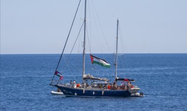 Uzmanlara göre İsrail'in Gazze'ye insani yardım gemisine müdahalesi hukuk ihlali