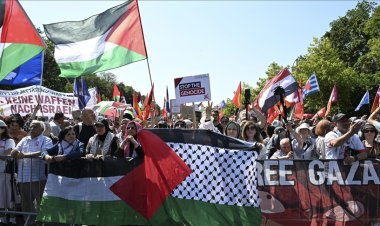 Berlin’de binlerce kişi Filistin’e destek gösterisi yaptı