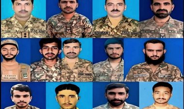 Pakistan'da bombalı saldırı: 13 asker hayatını kaybetti