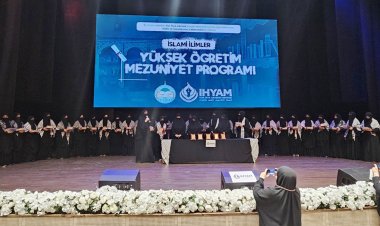 30 öğrenci İslami İlimler Yüksek Öğretim Programı'ndan mezun oldu