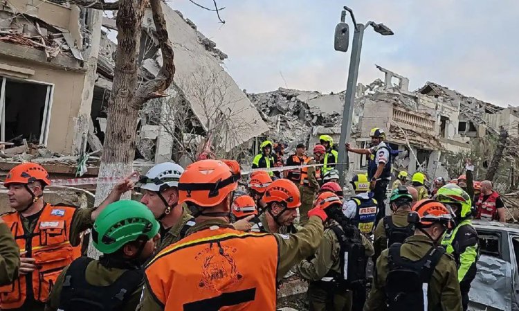 İran füzeleri siyonistlerin 'Kalkan' hayallerini yıkıyor