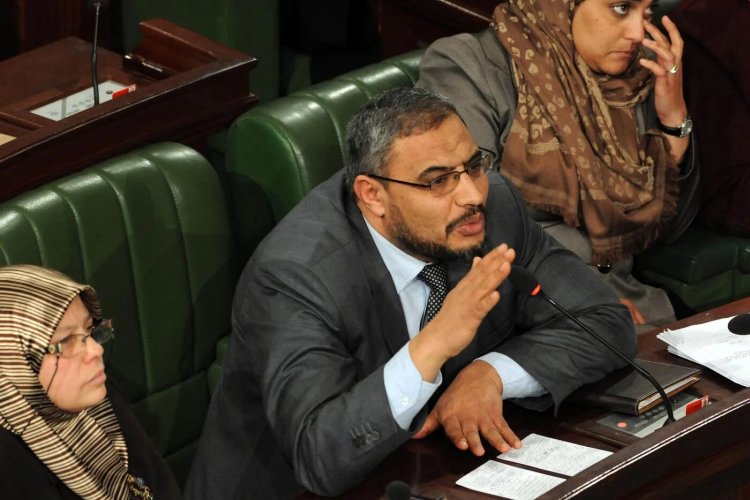 Tunus’ta Nahda Hareketi liderlerinden Atik’e 15 yıl hapis cezası