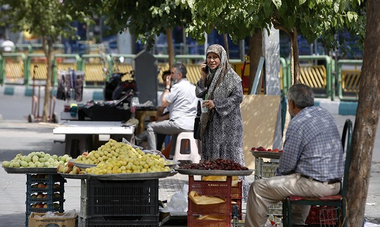 İsrail'in saldırılarına uğrayan Tahran’da hayat normale dönüyor