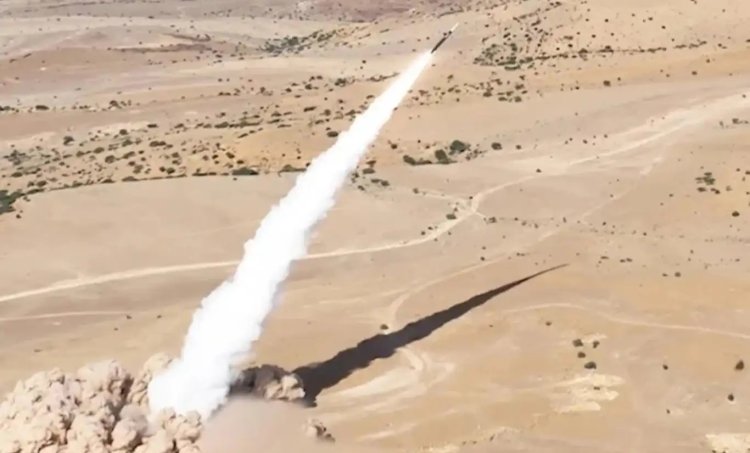 İşgalci İsrail, Yemen'den atılan füzeyle sarsıldı: Birussebi yakınlarında patlama