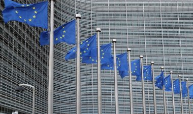 AB yapay zeka yasasını ertelemeyi planlamıyor