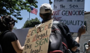 İsrailli aktivistler, Gazze'deki ABD-İsrail güdümlü vakfı ABD Konsolosluğu önünde protesto etti