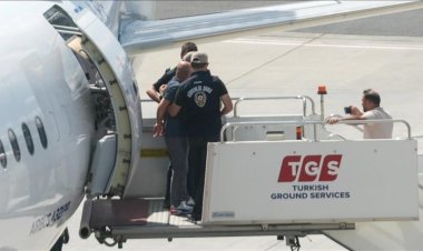 Hazreti Muhammed'e hakaret eden derginin yazı işleri müdürü tutuklandı