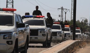 Suriye güvenlik güçleri Süveyda şehir merkezine girmeye başladı