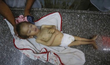 Gazze'de bebeği açlıktan hayatını kaybeden baba: "Kızım açlıktan ağlıyordu ve ben çaresizdim"