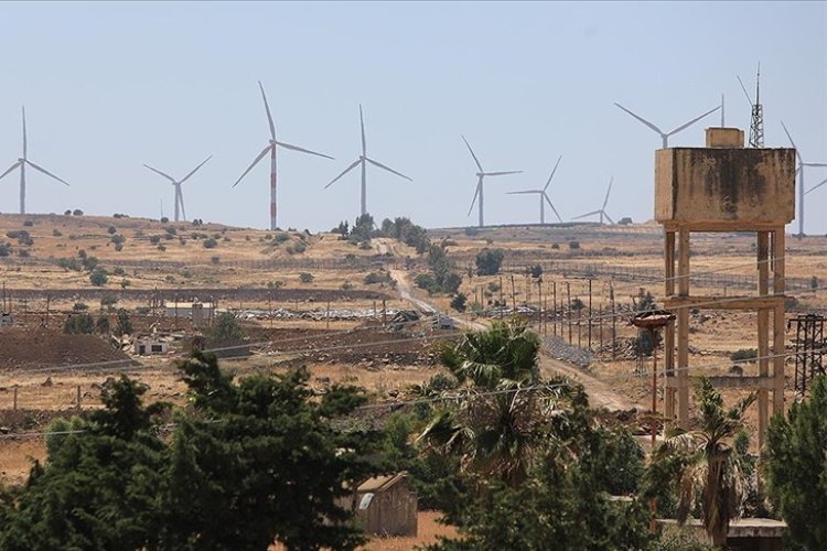 İsrail, Suriye'yi yavaş yavaş işgal ediyor; Suriye'de sivillere ait 15 evi yıktı