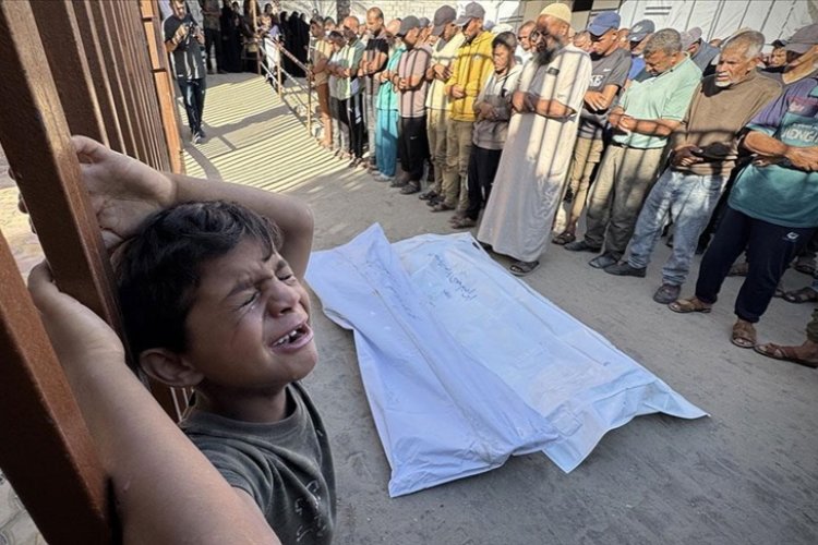 İsrail'in Gazze Şeridi'ne saldırılarında 26 Filistinli hayatını kaybetti