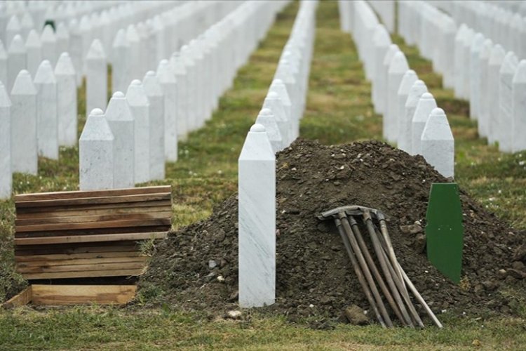 Srebrenitsa Soykırımı'nın 30. yılında 7 cenaze defnedilecek