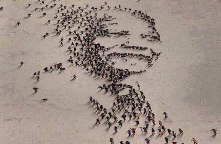Güney Afrika'yı özgürlüğe kavuşturan lider Mandela doğumunun 107. yılında anılıyor