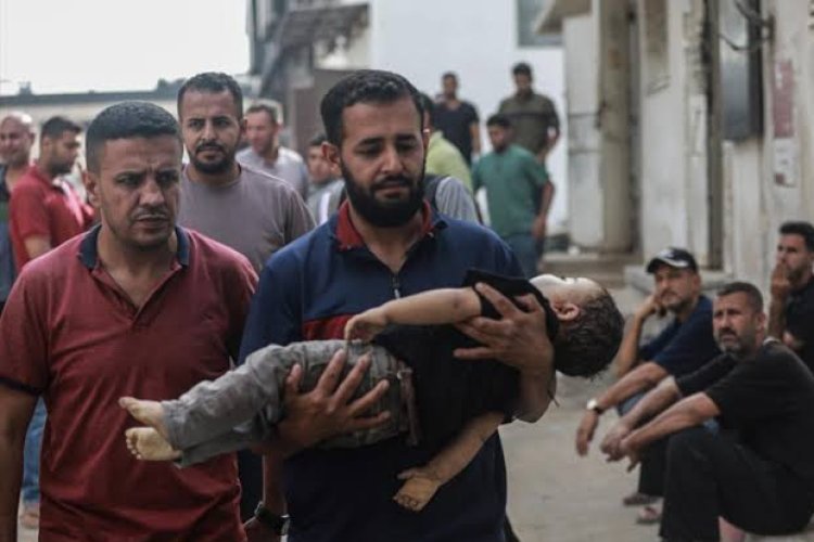 Katil İsrail aralarında çocukların da bulunduğu 53 Filistinliyi katletti