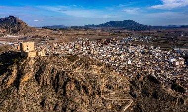 İspanya'nın bir kentinde Müslümanların bayramları yasaklandı!