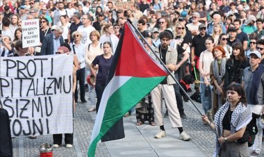 Slovenya'da Gazze'deki soykırıma dikkati çekmek için gösteri yapıldı