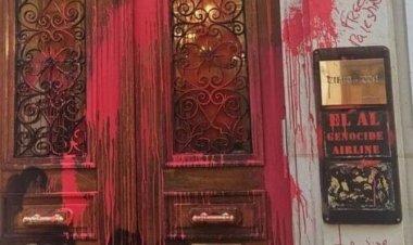 İsrail'in hava yolu şirketi, protesto sonrasında Paris'teki ofisini boşaltıyor