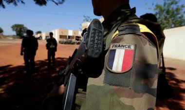 Fransa’nın sömürgeci geçmişi Mali’de yine gündemde: Paris, darbe girişimi suçlamalarını ‘asılsız’ dedi
