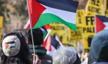 İtalya'da, Venedik Film Festivali açılışı öncesinde katil İsrail protesto edildi