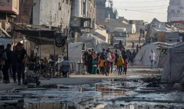 İşgalci İsrail Gazze'nin kuzeyinde ev yıkımlarını sürdürüyor