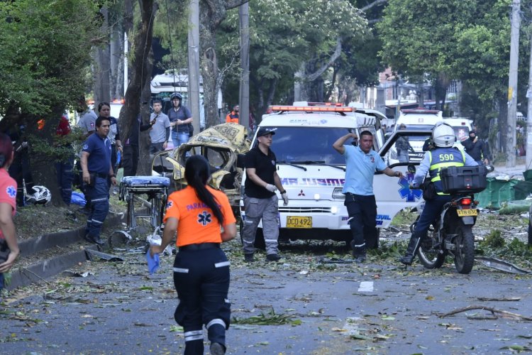 Kolombiya'da askeri üs yakınında bombalı saldırı: 5 ölü, 36 yaralı