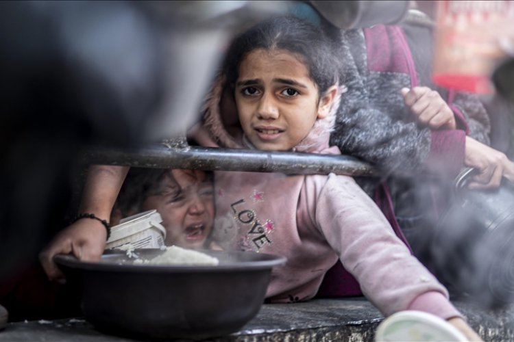 Gazze'de açlık nedeniyle 3 kişi daha şehit oldu