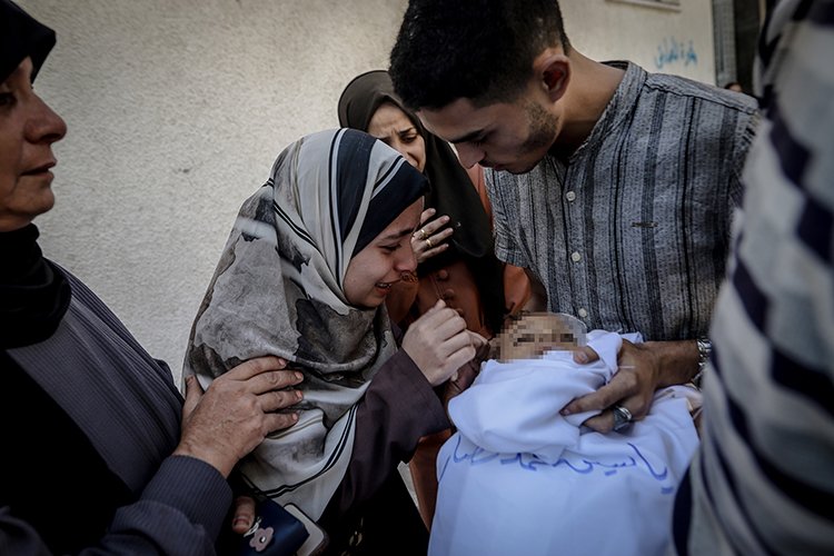 Katil İsrail’in Gazze’ye saldırılarında şehit sayısı 63 bini aştı