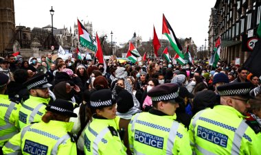 İngiltere'de bu yaz, çoğu Filistin'e destek eylemi olmak üzere 3 bin 81 protesto düzenlendi