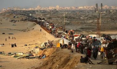 BM: Gazze'de on binlerce Filistinli büyük bedeller ödeyerek sürekli göçe zorlanıyor