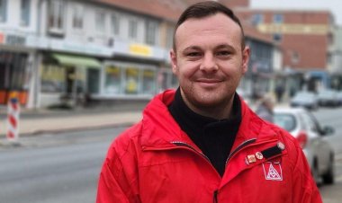 Almanya'da Sol Parti milletvekilinin Filistin'e destek gösterisinde gözaltına alındığı ortaya çıktı