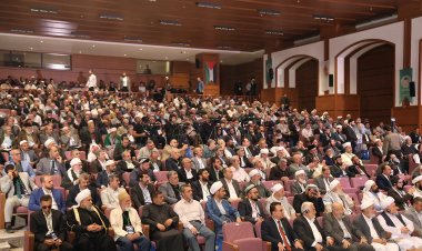 Alimler: Düşman "özgürlük" bahanesiyle aileyi parçalamak istiyor