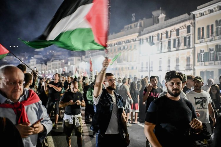 Küresel Sumud Filosu'na dünya genelinde destek gösterisi