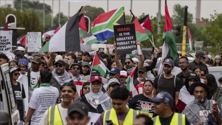 Güney Afrika'da işgalci İsrail'in Küresel Sumud Filosu'na saldırısı protesto edildi