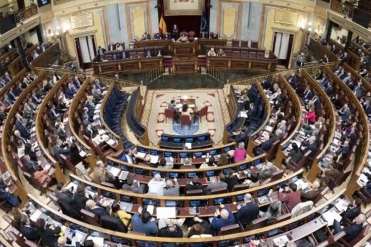 İspanya'da siyonist İsrail'e silah ambargosuna ilişkin kararname Meclis'te onaylandı