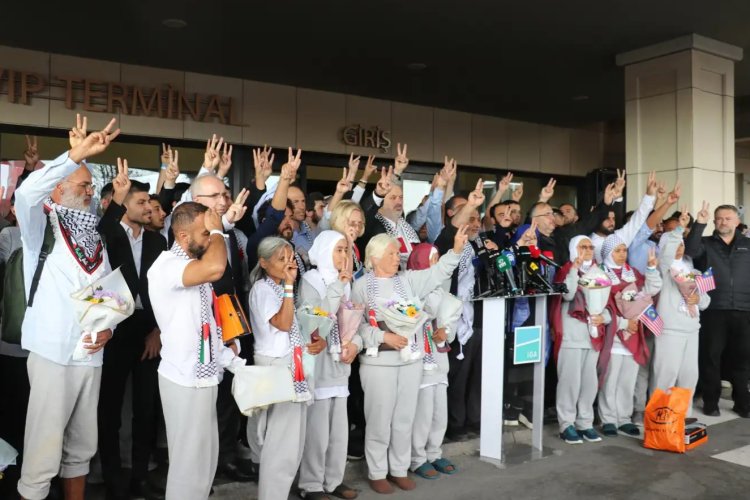 Özgürlük Filosu'ndan 95 katılımcı İstanbul'a döndü