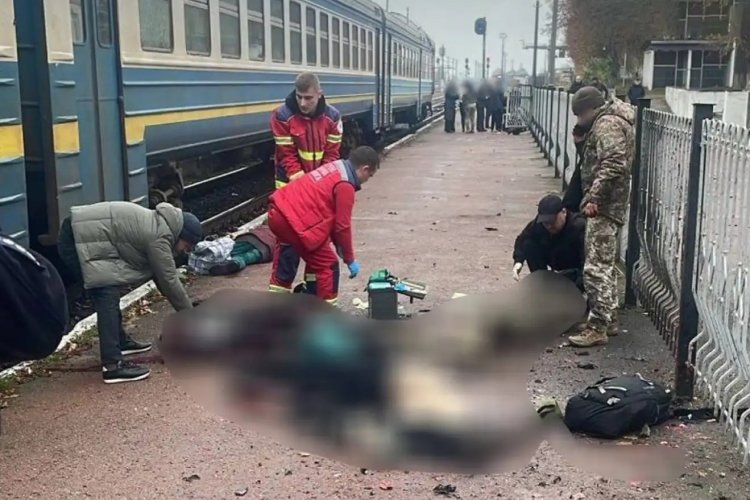 Ukrayna'da tren istasyonuna bombalı saldırı: 4 ölü, 12 yaralı