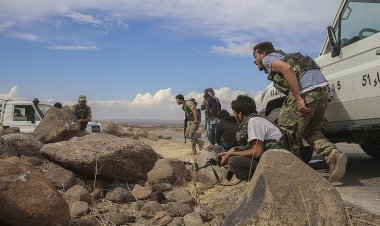 Rakka kırsalında gerilim: PKK/YPG, Suriye ordusu noktalarına saldırdı