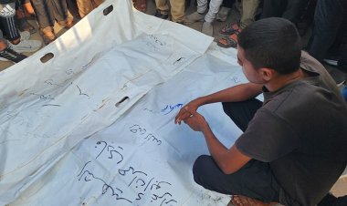 Uzmanlara göre İsrail, Refah'ta 'savaş dışı' kalmış Filistinlilere saldırarak savaş suçu işliyor