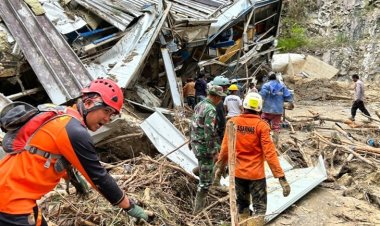 Endonezya'da yağışların yol açtığı afetlerde ölenlerin sayısı 248'e yükseldi