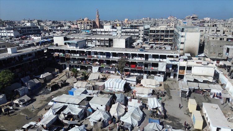 BM: Gazze'de yerinden edilmiş 75 bin Filistinli UNRWA'ya ait 100'ü aşkın binaya sığınmış