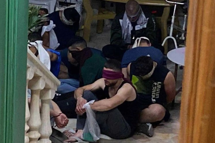 Siyonist İsrail Mughayir'i bastı: Çok sayıda alıkoyma