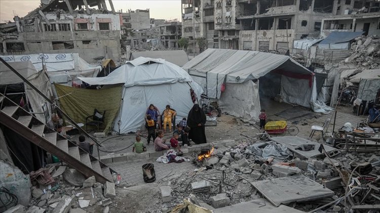 Gazze'de Sarı Hat yakınındaki Filistinliler, yaşamla ölüm arasında bir çizgide yaşıyor